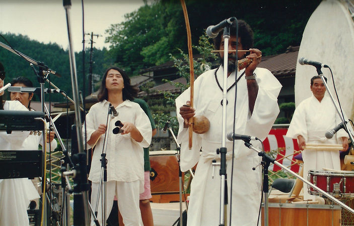 Gudi-San, Japan, 2001 : Abi, Nivedano