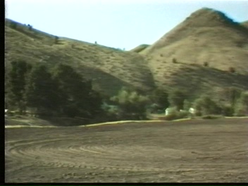 File:Ranch Footage 02 (1982) ; still 29m 59s.jpg