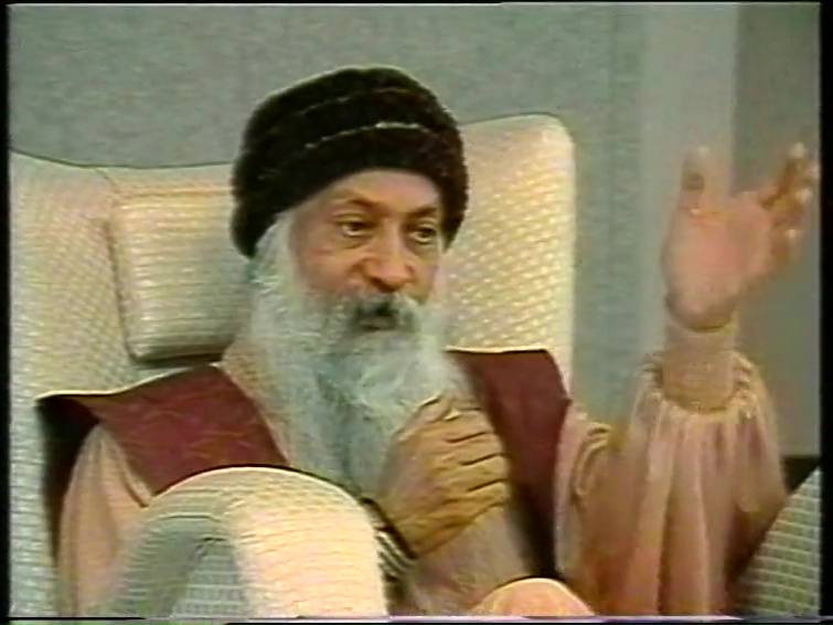 File:Osho - Conscious Love ~ About Aids (1996) ; still 02m 04s.jpg