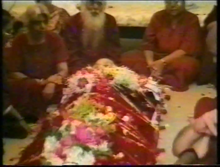File:Mata Ji Death Celebration (1995) ; still 05min 00sec.jpg