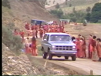File:Ranch Footage 01 (1982) ; still 07m 49s.jpg