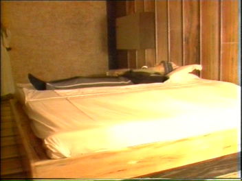 File:Osho Leaving the Body Tape 2 (1990) ; still 01h 19m 22s.jpg