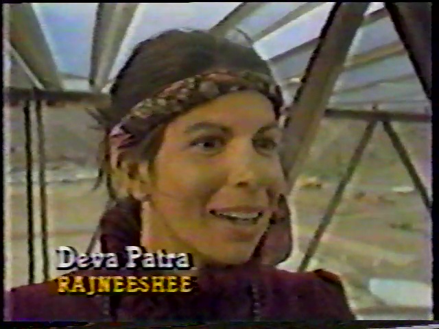 File:TV News USA - Rajneesh Death (1990) ; still 03m 58s.jpg