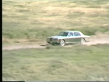 File:Ranch Footage 02 (1982) ; still 01h 18m 28s.jpg