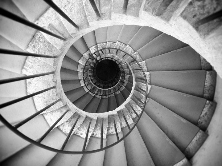 File:Photography-stairwell.jpg