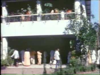 File:Chuang Tzu (1974) (version A) ; still 21m 37s.jpg