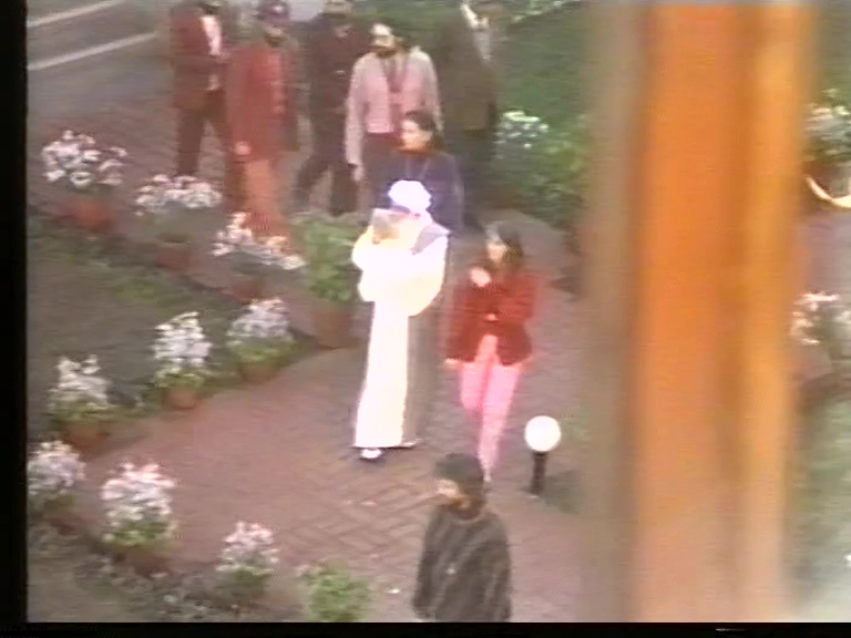 File:Footage 1974-1989 (1989) (version A) ; still 39m 56s.jpg