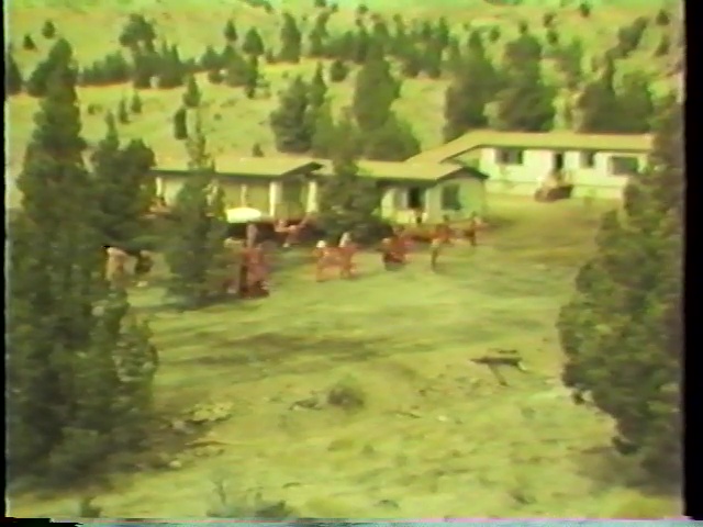 File:The Great Journey - Bhagwan Shree Rajneesh Coming from the East to the West (1982) ; still 41m 43s.jpg