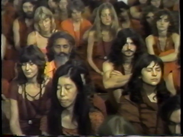 File:The Great Journey - Bhagwan Shree Rajneesh Coming from the East to the West (1982) ; still 11m 00s.jpg