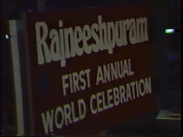File:Rajneeshpuram - The First Year (1982) ; still 14m 26s.jpg