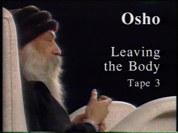 File:Osho Leaving the Body Tape 3 (1990) ; still 00m 04s.jpg