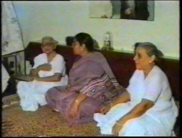 File:Mata Ji Death Celebration (1995) ; still 01min 25sec.jpg