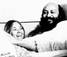 Osho and Veena in Woodlands, Bombay, 1972