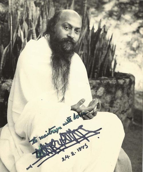 File:Anand Maitreya, signature of Osho.jpg