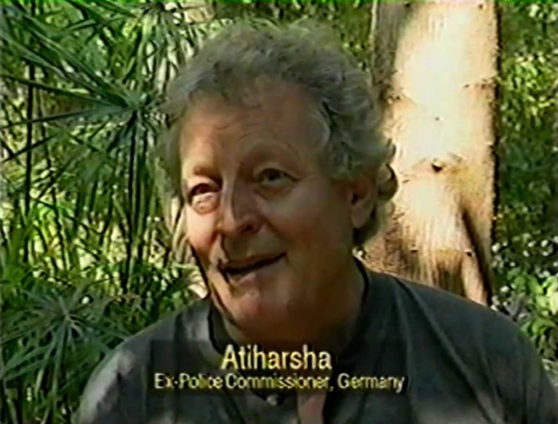File:Meditation- The Art of Ecstasy (film)14 Atiharsha.jpg