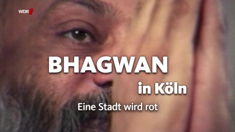 File:WDR - Bhagwan in Koeln - Eine Stadt wird rot (2022) ; still 01m 22s.jpg