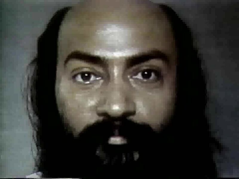 File:A Contemporary Guru - Rajnish (1974) ; still 00m 37s.jpg