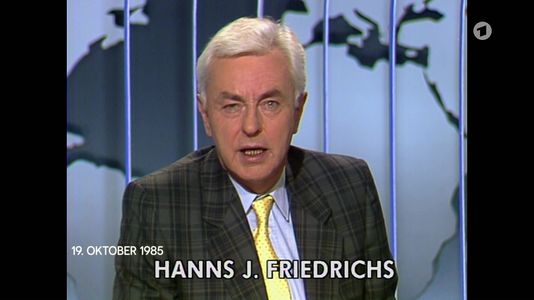still 1h 18m 35s. Shows news reporter H.J. Friedrichs in german newscast telling about Bhagwan’s arrest in USA