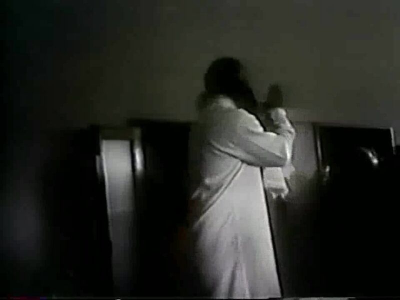 File:A Contemporary Guru - Rajnish (1974) ; still 10m 55s.jpg